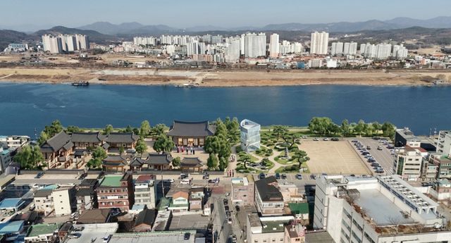 AI로 만든 가상 여주목관아와 청심루 복원 이미지. 여주목관아·청심루복원추진위원회 제공