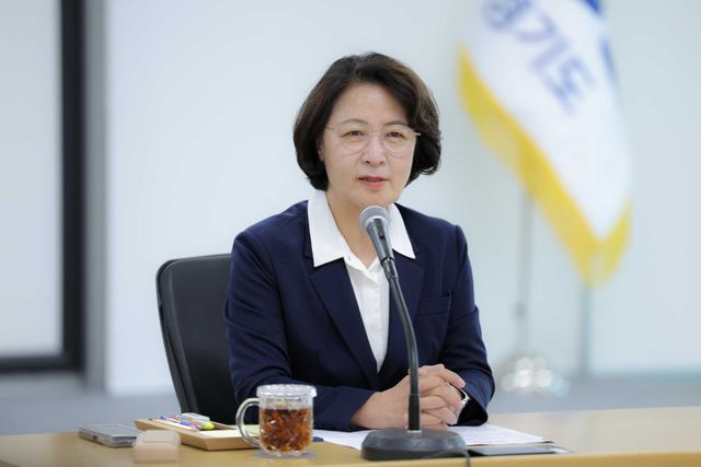추미애 경기도지사가 10일 경기도청 율곡홀에서 열린 실·국장 회의에서 발언하고 있다. 오민주 기자