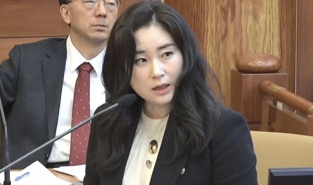 탄핵심판 사건 당시 윤석열 전 대통령 대리인단의 김계리 변호사. 연합뉴스