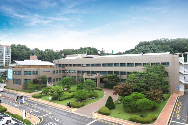 민선 9기 손배찬 파주시장의 핵심 공약인 ‘인공지능(AI) 콘텐츠 도시’ 조성사업이 본격 추진된다. 사진은 파주시청 전경. 파주시 제공