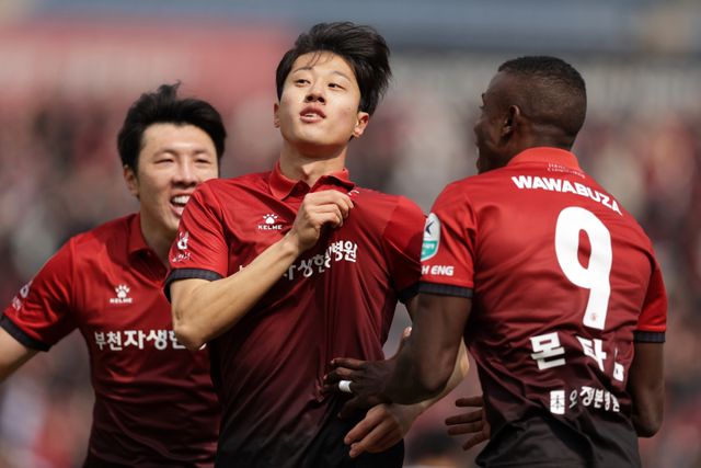 프로축구 K리그1 부천FC가 19일 선두 FC서울과 18라운드 맞대결을 펼친다. 한국프로축구연맹 제공