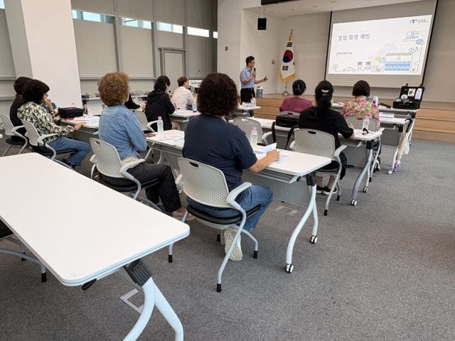 광주시는 20일 시청 순암홀에서 여성친화도시 시민참여단을 대상으로 역량 강화 교육을 진행했다. 광주시 제공