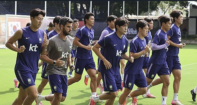 지난 6월 멕시코 과달라하라 인근 사포판에서 훈련 중인 한국 축구대표팀. 연합뉴스