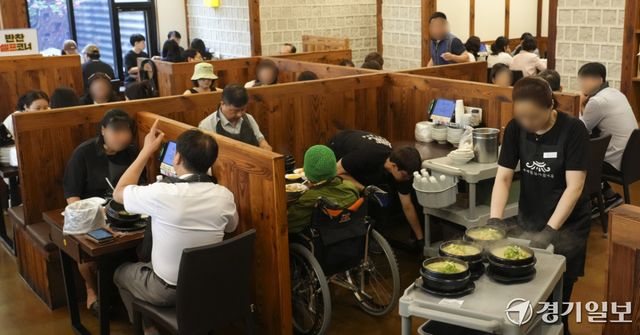 기사의 이해를 돕기 위한 이미지로 기사 내용과 직접적인 관련은 없습니다. 수원특례시 장안구 한 식당의 모습. 경기일보DB