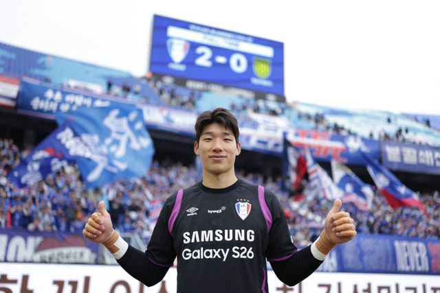 2026 아이치·나고야 아시안게임 남자 축구 대표팀에 승선한 수원 삼성 골키퍼 김준홍. 한국프로축구연맹 제공