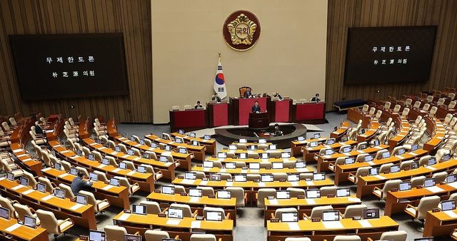 여야, 8월 국회서 패스트트랙 단축안·선관위 특검 추천 놓고 충돌 예고