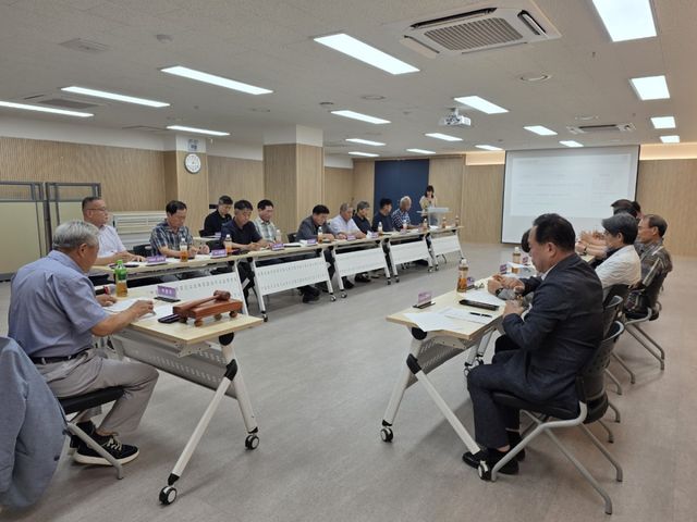 양평군은 지난달 30일 제9차 양평군 종합장사시설 건립 추진위원회를 개최하고 주요 추진사항을 심의·의결했다. 양평군 제공