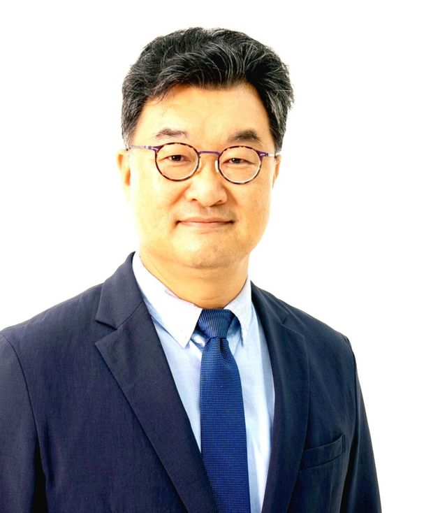 청와대는 이재명 대통령이 국립외교원장에 김흥규 현 아주대 정치외교학과 교수 겸 미중정책연구소 소장을 임명했다고 7일 밝혔다. 연합뉴스