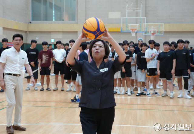 8일 오전 과천시 관문실내체육관에서 열린 '제21회 과천 토리배 전국 3X3 농구대회' 개회식에서