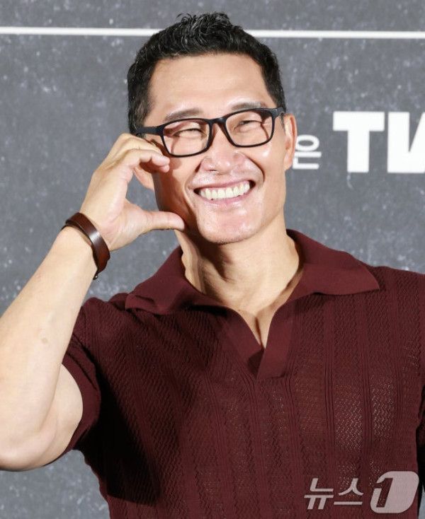 CNN에서 K문화 홍보 프로그램 만든다는 미국 배우