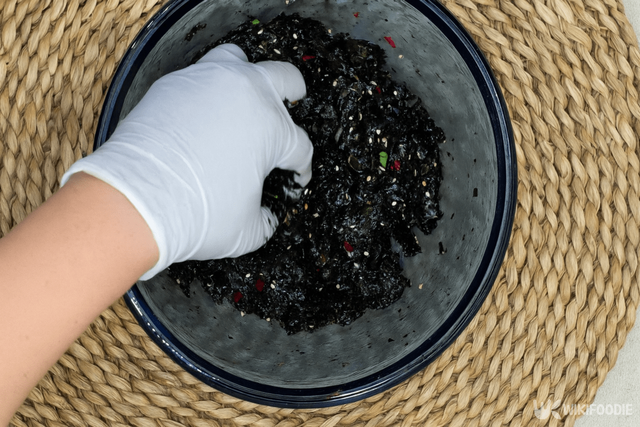 김무침 만드는 자료 사진. / 위키푸디