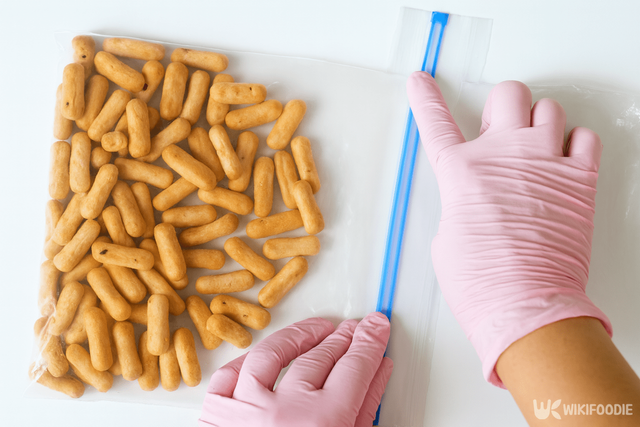 지퍼백 활용하는 자료 사진. / 위키푸디