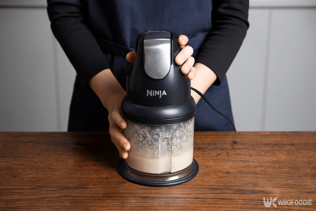 새우전 만드는 자료 사진. / 위키푸디