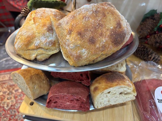 포카치아가 전시되어 있다. / 위키푸디