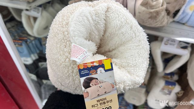 캐릭터 허그 쿠션 자료 사진. / 위키푸디