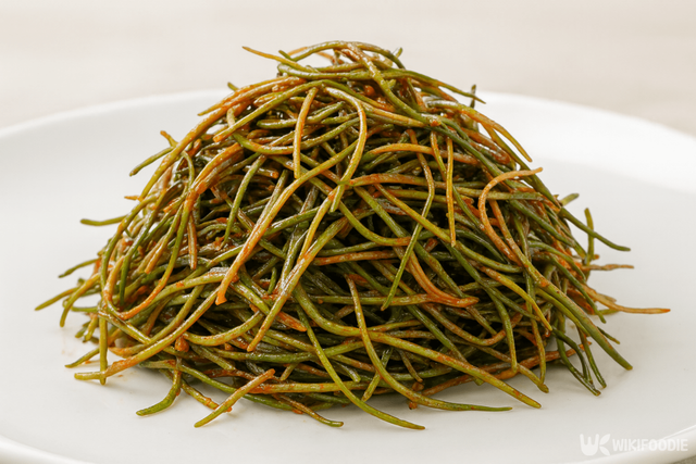 세발나물 자료 사진. / 위키푸디