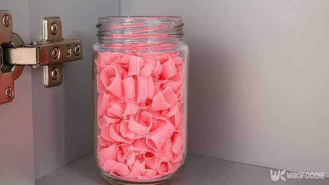 비누로 만든 방향제가 찬장에 놓여 있다. / 위키푸디