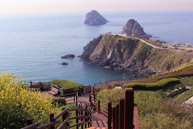 오륙도 해맞이 공원의 전경이다. / View_Point-shutterstock.com