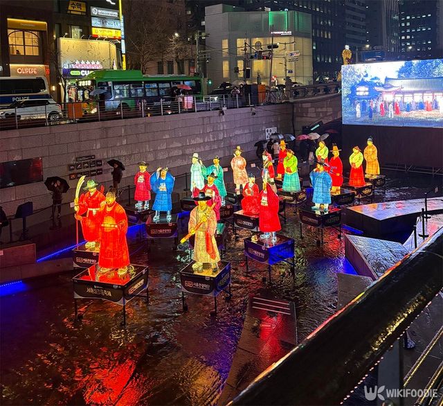 서울 빛초롱 축제의 모습이다. / 위키푸디