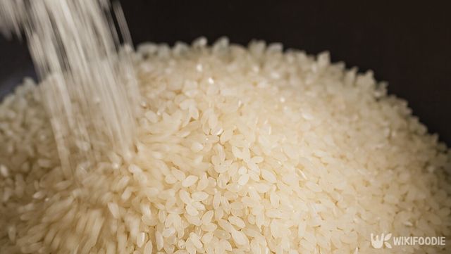 묵은쌀 자료사진. / 위키푸디