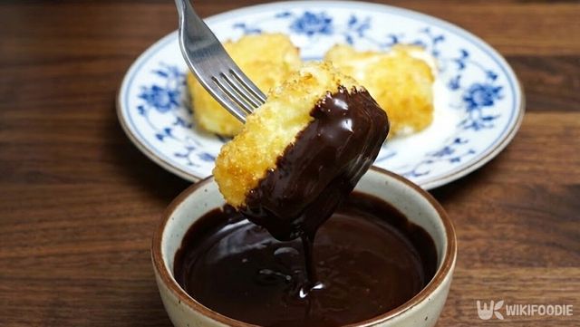 아이스크림 튀김 자료 사진. / 위키푸디