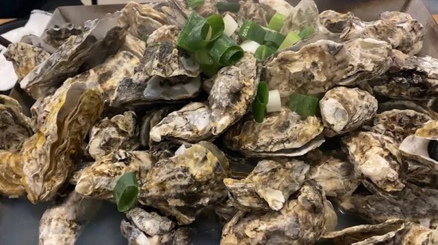 왕생굴구이. / 유튜브 채널 '오만거TV'