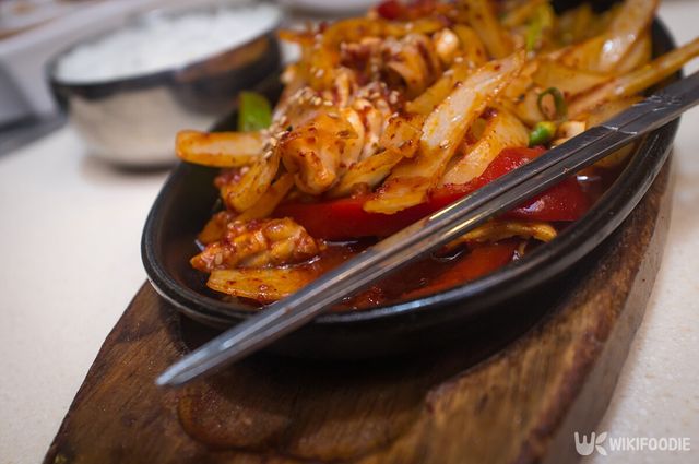 오징어볶음 레시피. / Ezume Images-shutterstock.com