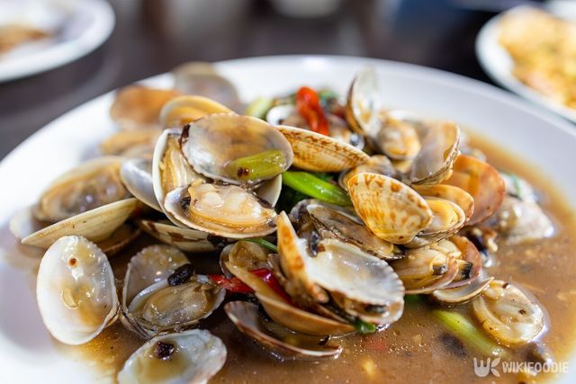 바지락 요리. / leungchopan-shutterstock.com