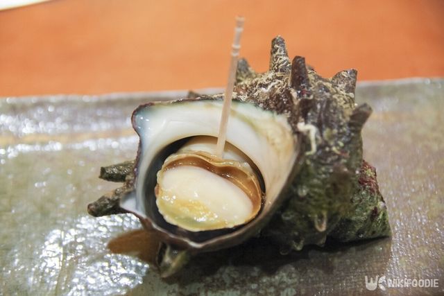 아쑤시개가 꽂힌 소라. / Japan Image-shutterstock.com