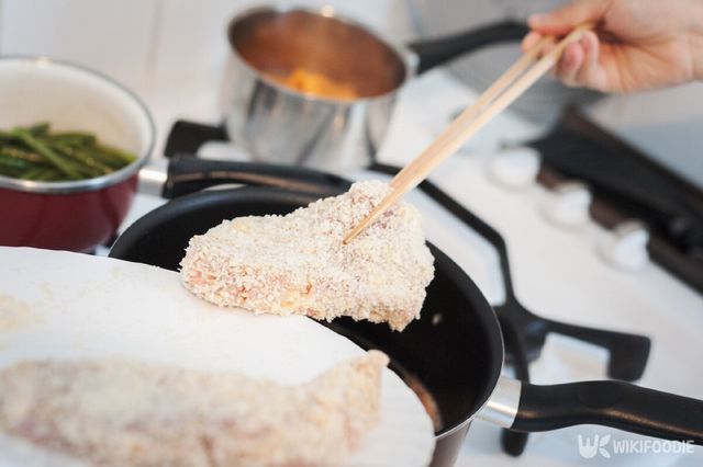 돈가스 자료사진. / Stephane BDC-shutterstock.com