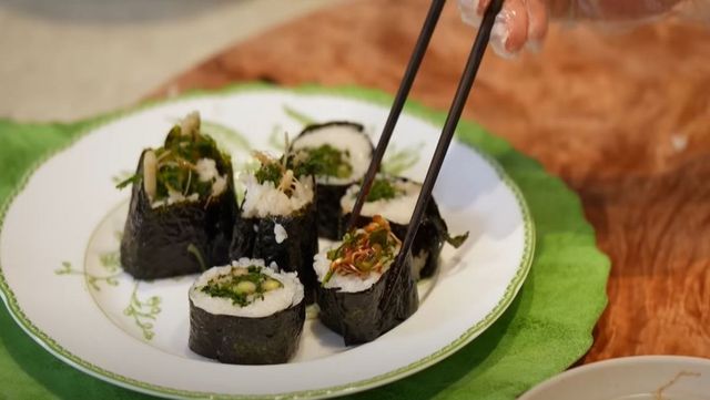 기사 이해를 돕기 위한 냉이 김밥 자료 사진 / '안녕하세요 최화정이에요' 유튜브