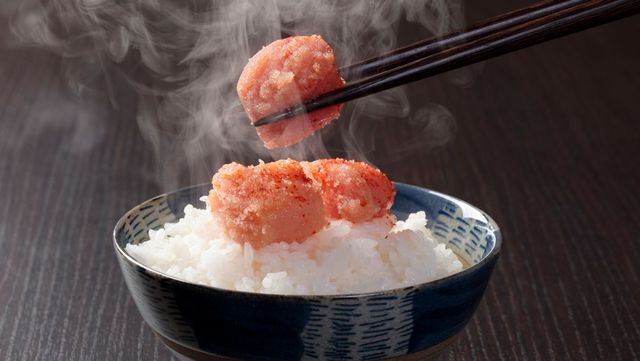 밥 위에 젓갈이 올라간 모습. / HikoPhotography-shutterstock