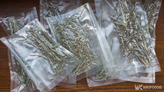 포장된 로즈메리 자료사진. / Yuri Tynyankin-shutterstock.com