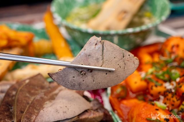 돼지 부속고기 자료사진. 간. / Light Win-shutterstock.com