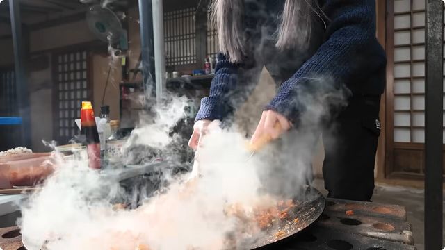 1000만 유튜버 쯔양 김치볶음밥 레시피 자료사진. / 유튜브 'tzuyang쯔양'