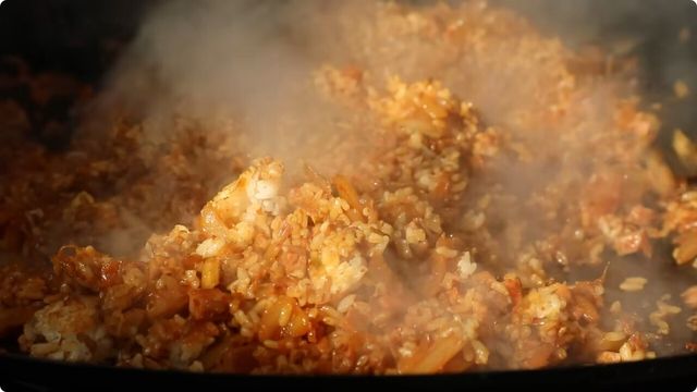 1000만 유튜버 쯔양 김치볶음밥 레시피 자료사진. / 유튜브 'tzuyang쯔양'