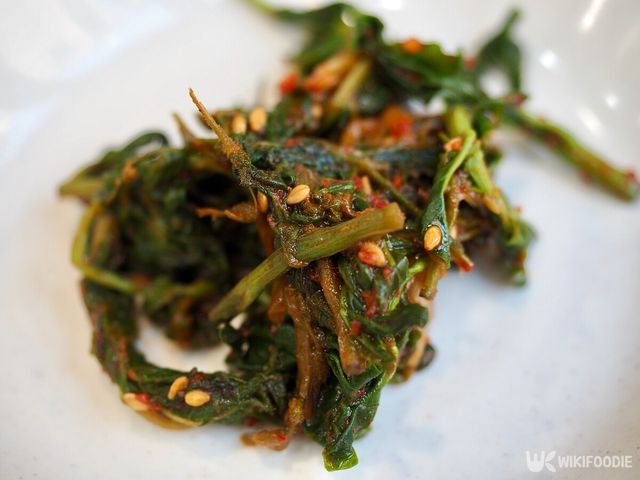 나물무침 자료사진. / sungsu han-shutterstock.com