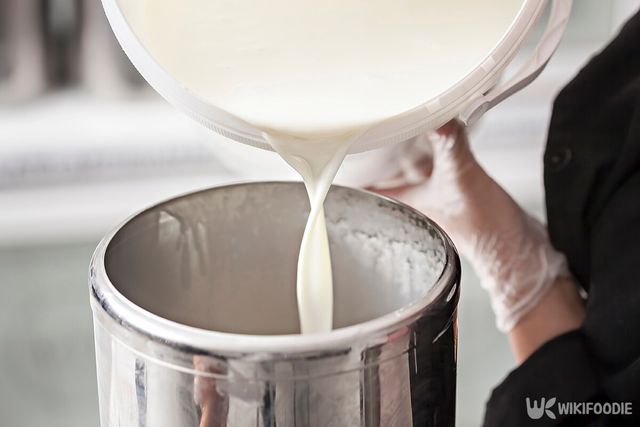 우유 자료사진. / mirjana ristic damjanovic-shutterstock.com