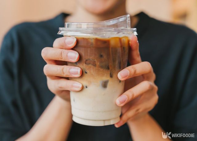 아이스 라떼 자료 사진. / jkcDesign-shutterstock