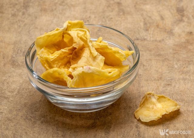 야콘 칩 자료 사진. / marekuliasz-shutterstock