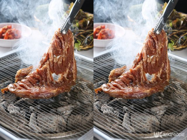 돼지갈비 참고사진. / lahenn-shutterstock.com