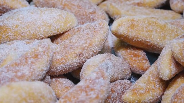 옛날 바나나 빵 자료사진. / 유튜브 'EBS 다큐'