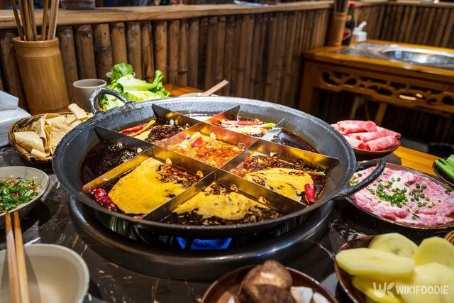 훠궈 자료사진. / kitzcorner-shutterstock.com