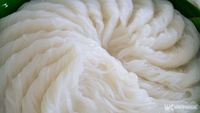 백미로 만든 국수. / Angel House Studio-shutterstock