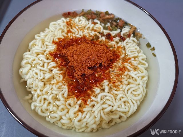 라면과 수프 자료사진. / I need tickets-shutterstock.com