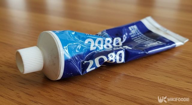 거의 다 쓴 치약 자료 사진. / 위키푸디