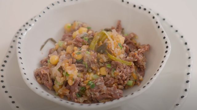 완성된 불고기 섞박지 솥밥. / 유튜브 채널 'Umaizing 엄정화TV'