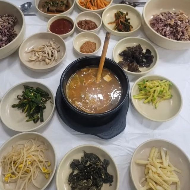 노고단가든식당. / 유튜브 채널 '맨발코치'