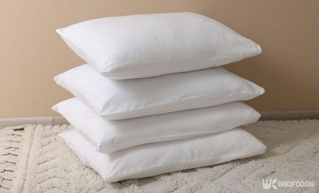 베개 자료 사진. / New Africa-shutterstock