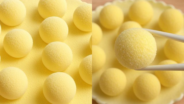 콩고물을 묻힌 우유떡의 모습. / 위키푸디